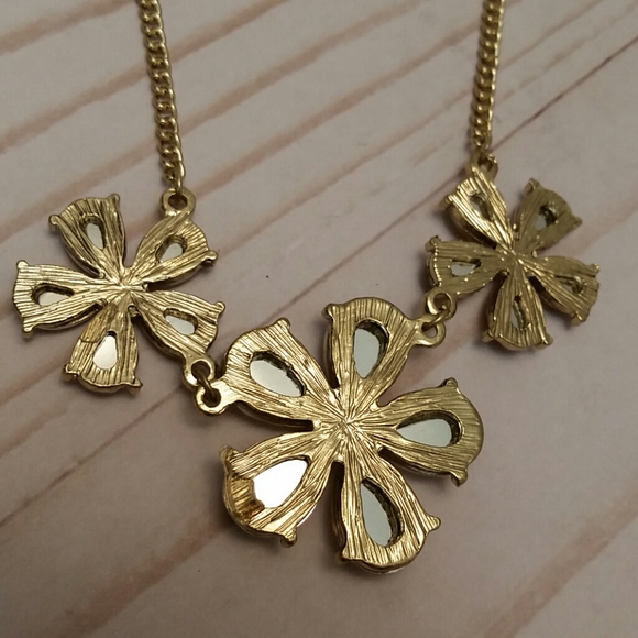 Gold Toned Floral Necklace - Picture 5 of 7
